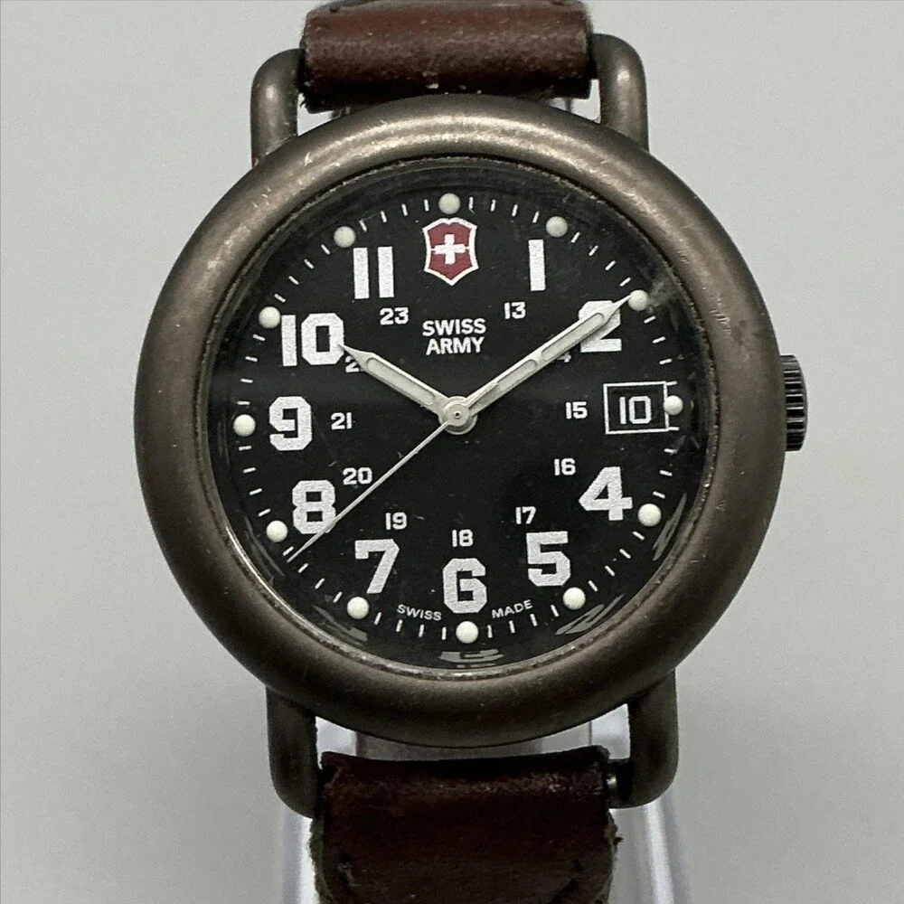 Swiss Army Cavalry Mens Watch 37mm Black Dial Leather Strap Date New Battery